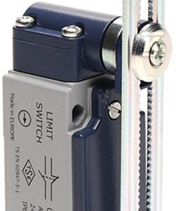 Łącznik krańcowy L51 w obudowie metalowej, 1NC+1NO, długa metalowa dźwignia z rolką metalową T0-L51K13MEM123 Łącznik krańcowy L51 w obudowie metalowej, 1NC+1NO, długa metalowa dźwignia z rolką metalową T0-L51K13MEM123