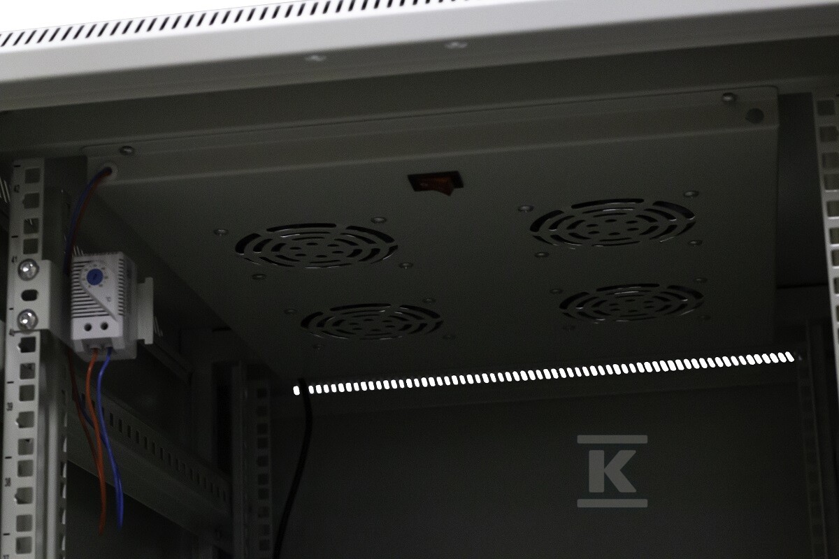 Szafa ramowa stojąca EmiterNet Top, 42U, wym. 600X1000x1980, drzwi blacha/szkło, w komplecie panel 4 wentylatorowy z termostatem, 3 półki , stopki, przekładane drzwi prawe/lewe, zamykane na klucz drzwi boczne i tylne, 20 śrub montażowych, RAL: Szafa 7044, drzwi 7010 EM/SH05D-6042 - obrazek 1